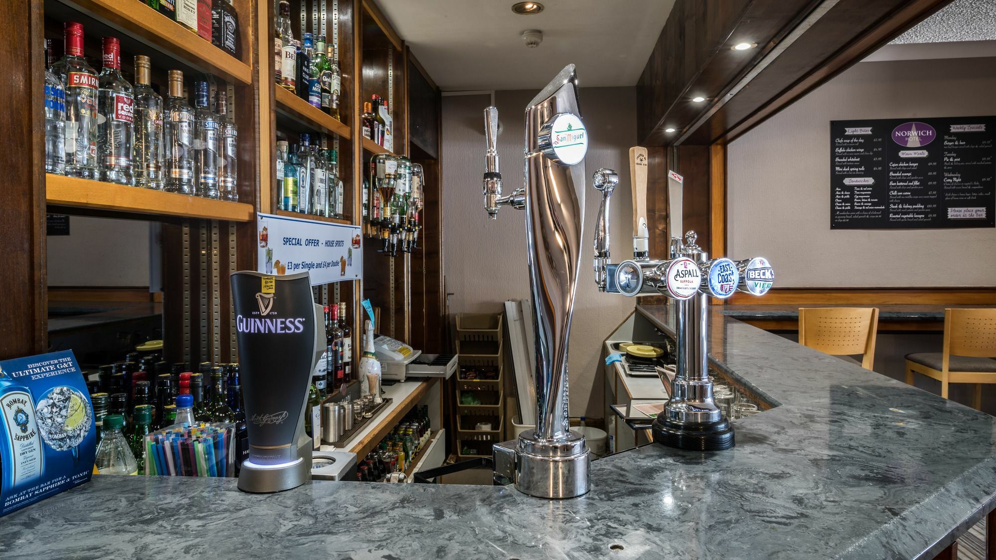 Norwich Hotel Extérieur photo
